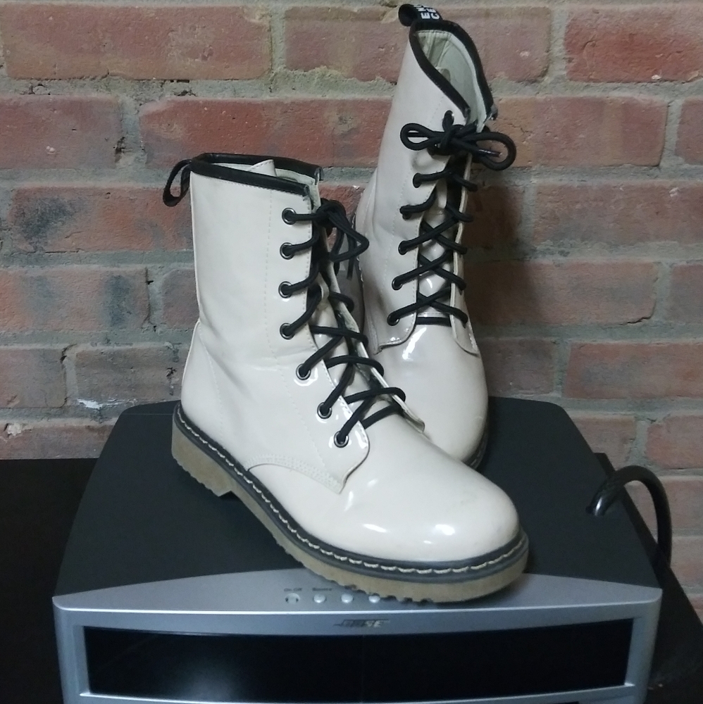 Lady Godiva | Glossy Combat Boots Cream
